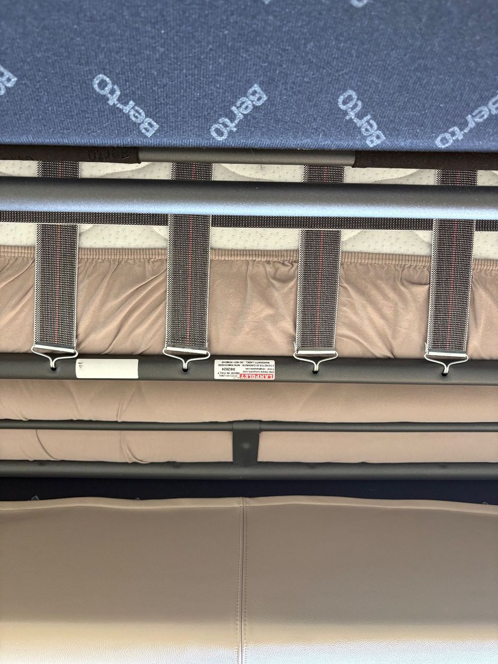 Divani: Exklusives Designer-Schlafsofa - BertO Divano Letto Nemo 18 – Usato da Meisterschwanden venduto da bar_l25l 5