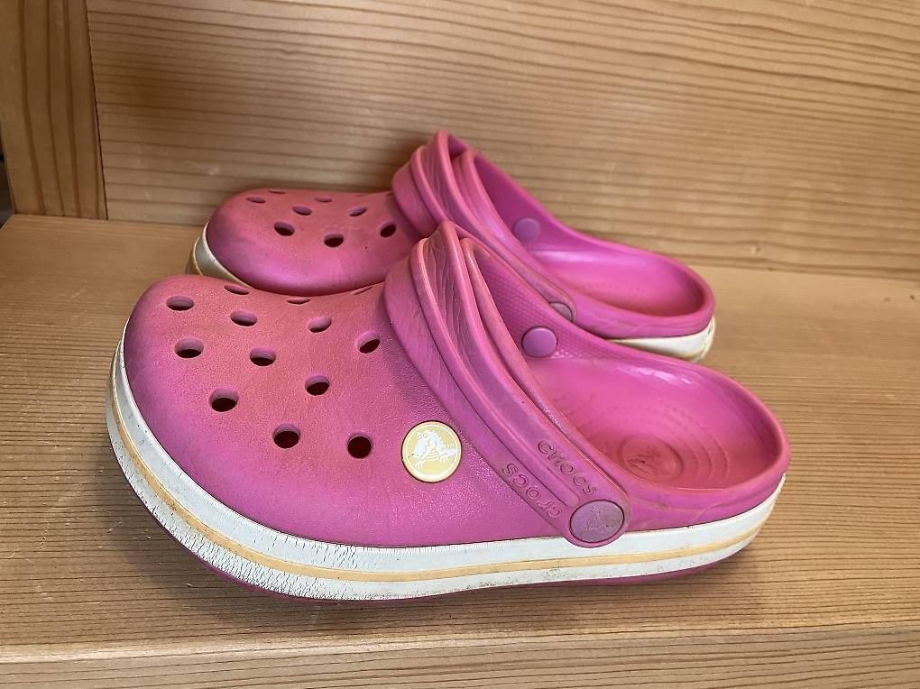 Schuhe für Jungen: Crocs 33 – Gebraucht aus Brunnadern von Bumlebee 1