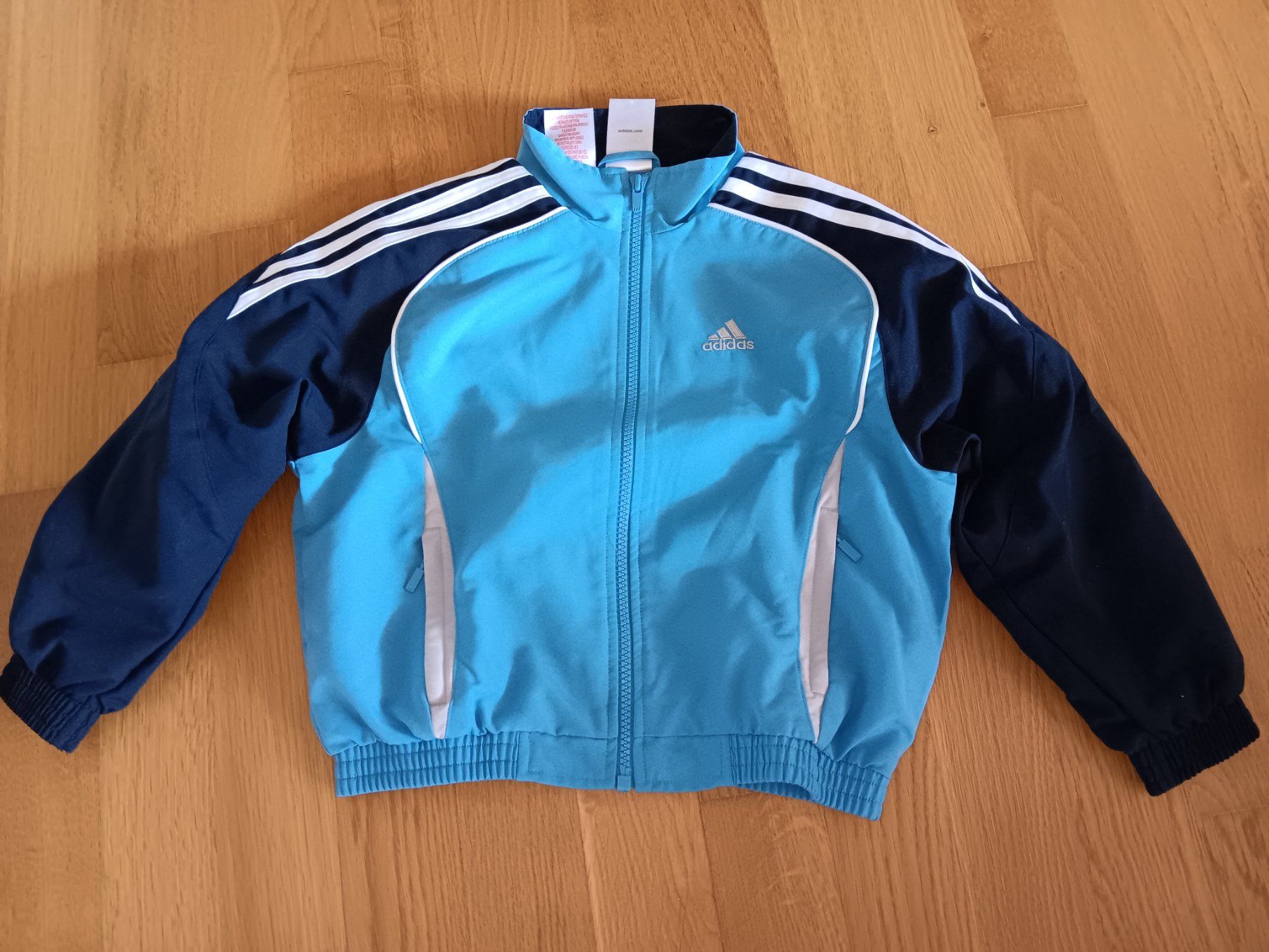 Adidas Lotti & Set di vestiti: Sport Artikel ,Grösse 116 – Nuovo (secondo la descrizione) da Gelterkinden venduto da ram_5vkp 2