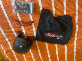 Casque et lunettes parachute