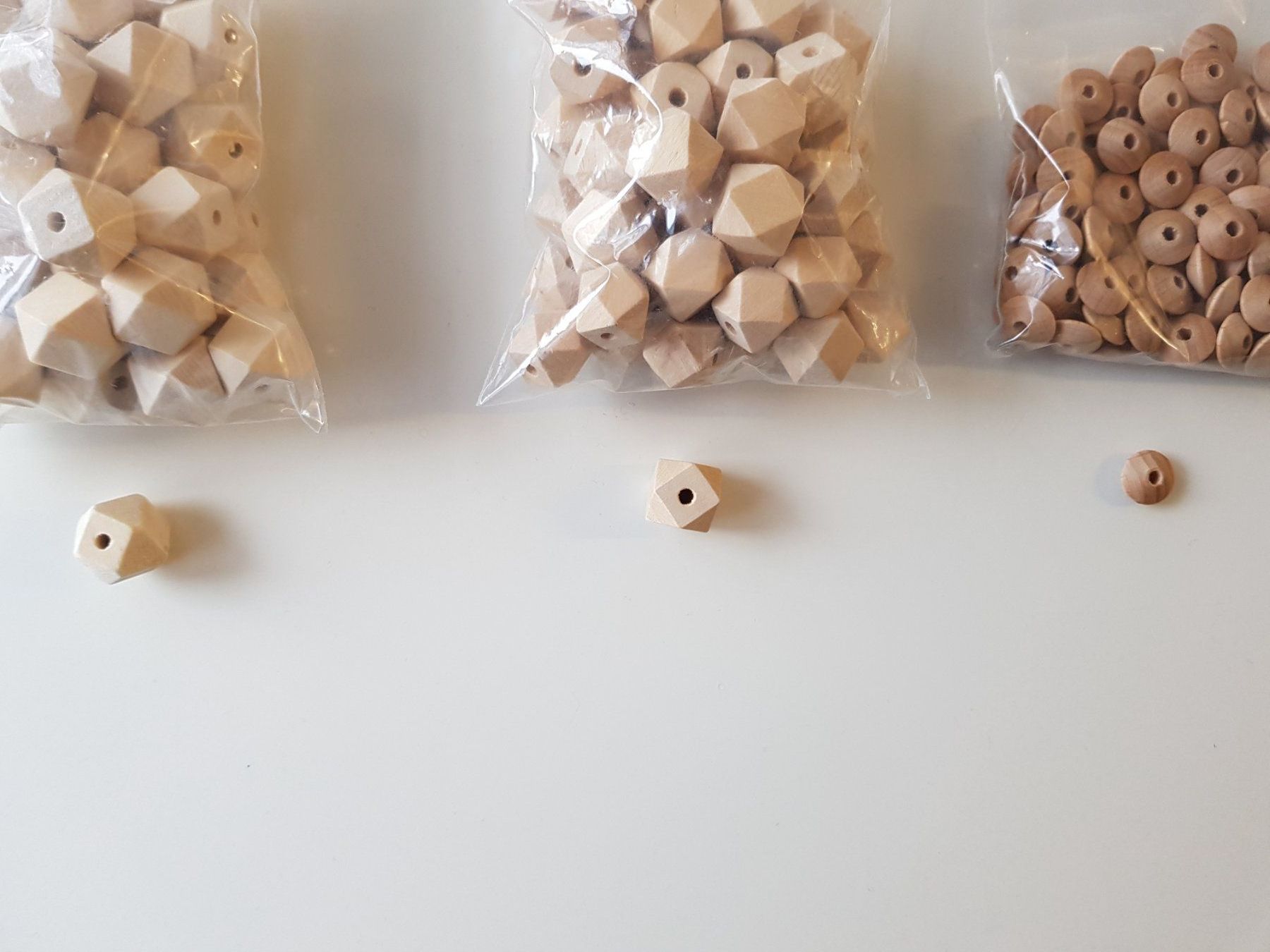 Perle (finte): Bastelperlen Holzperlen Bastelset NEU – Nuovo (secondo la descrizione) da Münchenstein venduto da beb_tw68 1