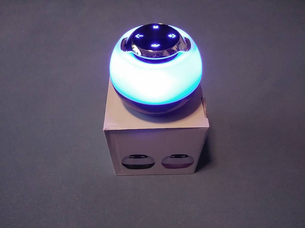 Casse acustiche: LED Bluetooth Lautsprecher – Usato da Amriswil venduto da Vrobi 2