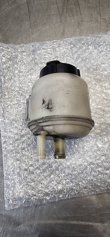 Alle Autoersatzteile: Nissan 350Z original servo Behälter – Gebraucht aus Walliswil b.Wangen von ismhi 1