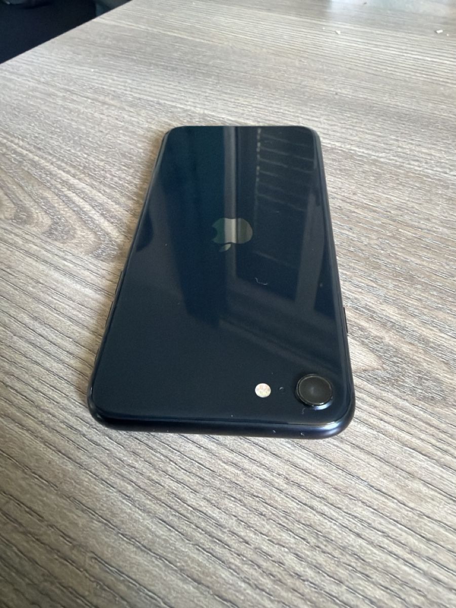 Apple Handys / Smartphones: Iphone SE – Gebraucht aus Winterthur von HomoSapien 4