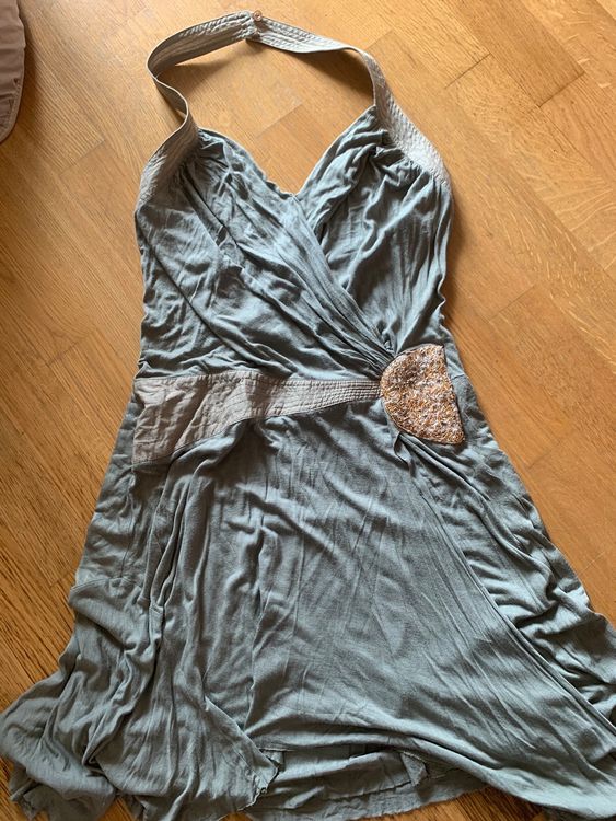 Tres jolie robe hotsell