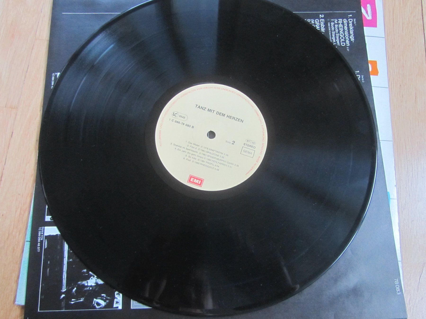 Dischi in vinile: TANZ MIT DEM HERZEN  /  NDW Sampler – Usato da Seengen venduto da mikelele 2