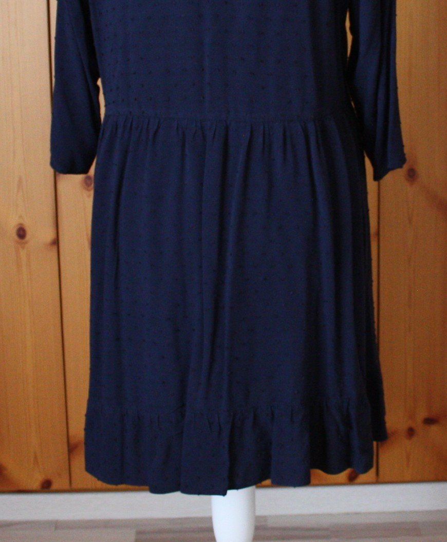 Vestiti: Kleid Langarm  blau Gr. XL – Usato da Flüelen venduto da Diversicum-Curvy 8