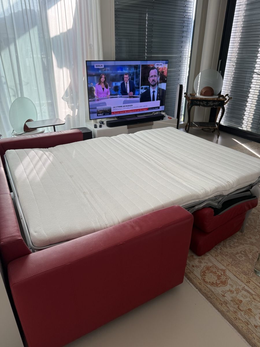 Sofas: Rotes Echt Leder Schlafsofa – Gebraucht aus Bülach von goldeneye94 1