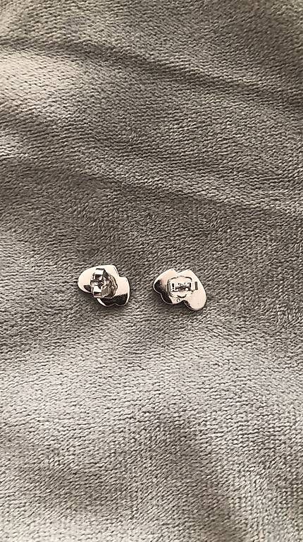 Boucles d'oreille: Guess Ohrstecker – D'occasion à Aarburg par Noemi.H 1