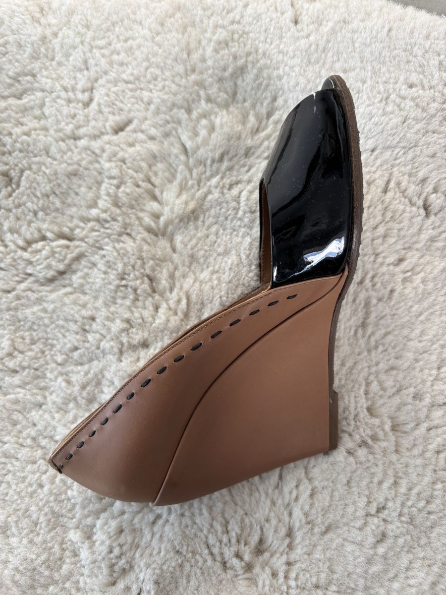Bally Scarpe da donna: Bally Keilabsatz-Pumps, Gr. 36,5 , Leder – Nuovo (secondo la descrizione) da Steinmaur venduto da aly_mhs6 1