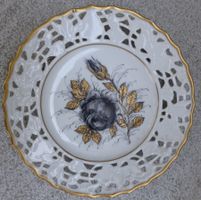 2 -SELTENE WAND-TELLER,-17,5 CM UND 15 CM,-DURCHLÖCHERT