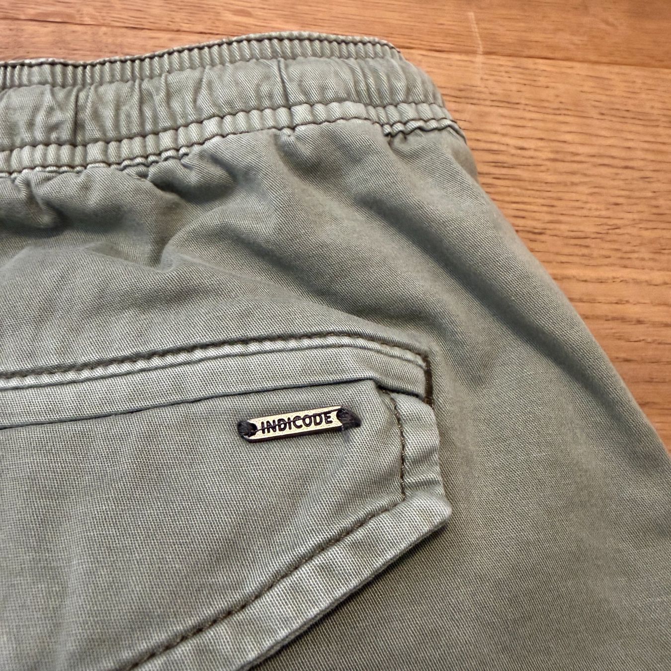 Carhartt Jeans: Indicode Herren Stoff Shorts Grösse M grün – Gebraucht aus Balzers von dassandro 3