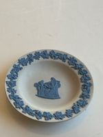 Wedgwood Teller Made in England mit Motiv (I13)