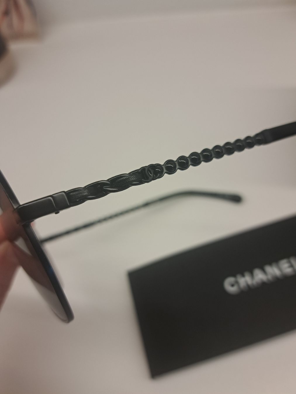 Chanel Brillen & Gläser: Chanel Sonnenbrille – Gebraucht aus Chur von Ahorna 5