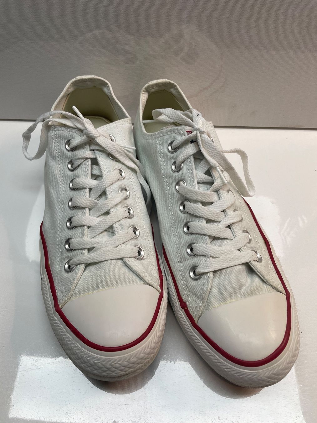 Converse Chaussures hommes: Weisse Converse 'All Star' in Grösse 42.5 – D'occasion à Wolfhausen par Mawere