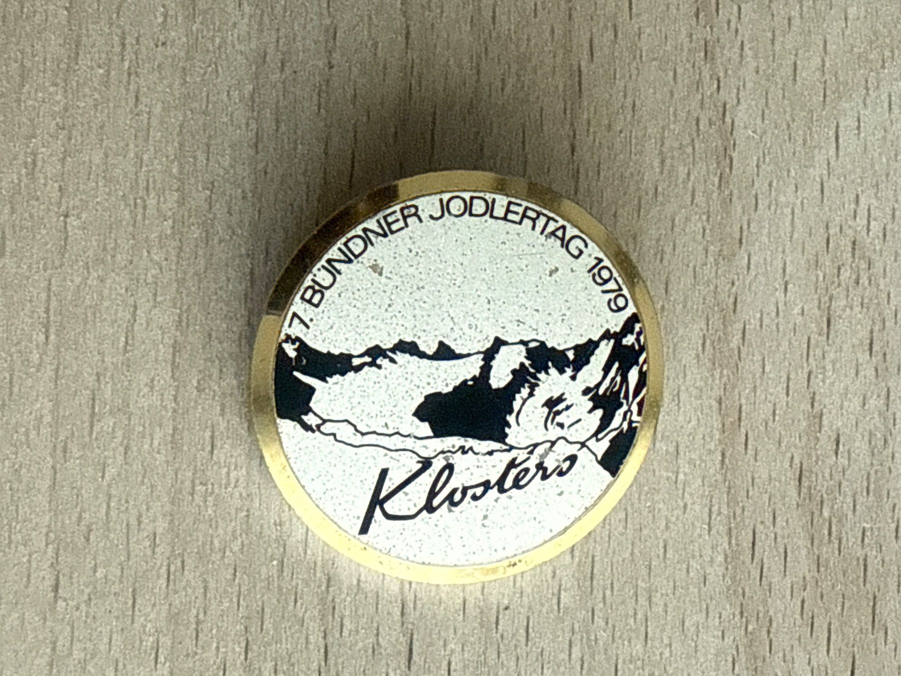 Placchette & Badge: Anstecknadel Klosters – Usato da Glattbrugg venduto da Schweigmatt 1