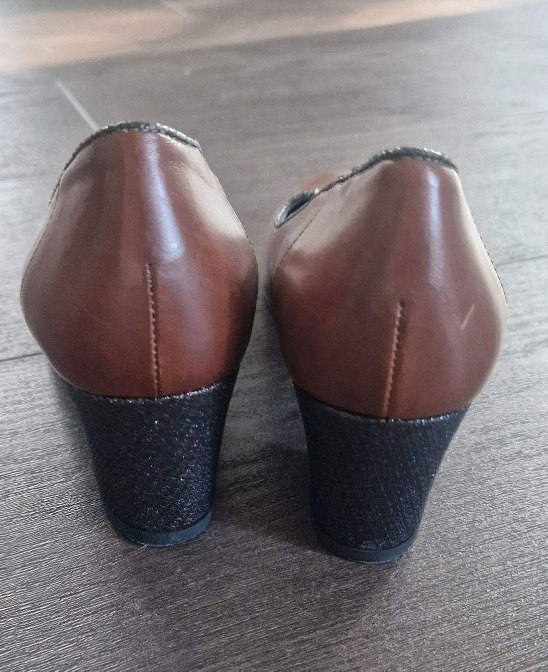 Navyboot Scarpe da donna: Schöne Pumps von Navyboot, Gr. 36 – Usato da Staufen venduto da Wilderkern 2