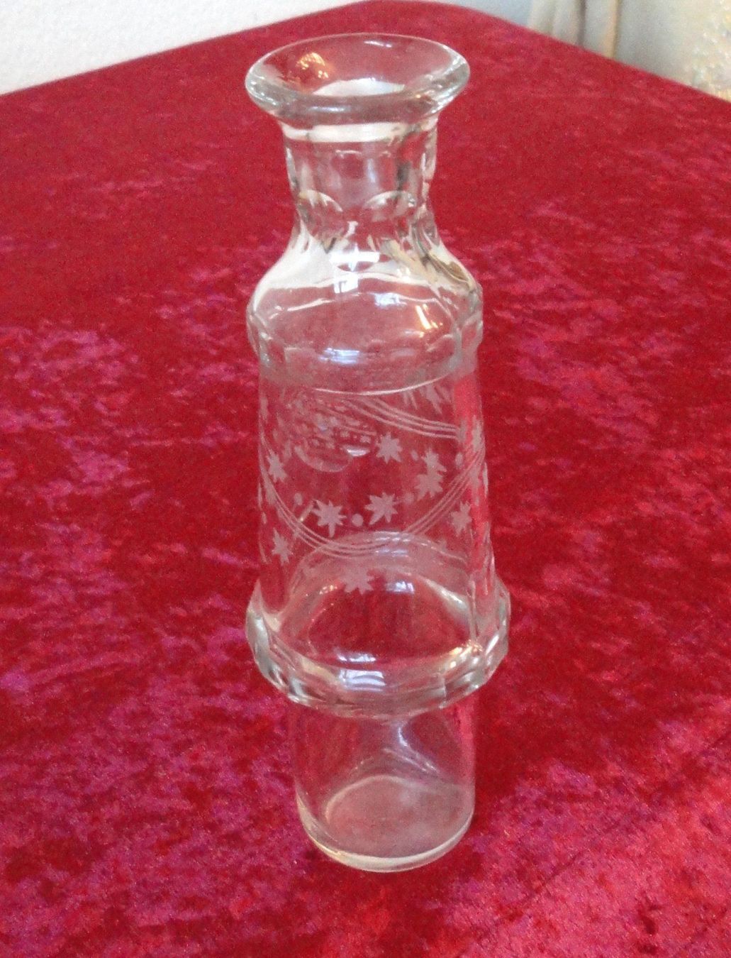 Vase & Récipients: Glas-Vase mit eingeritzten Sternen etc. – D'occasion à zürich par parts5060