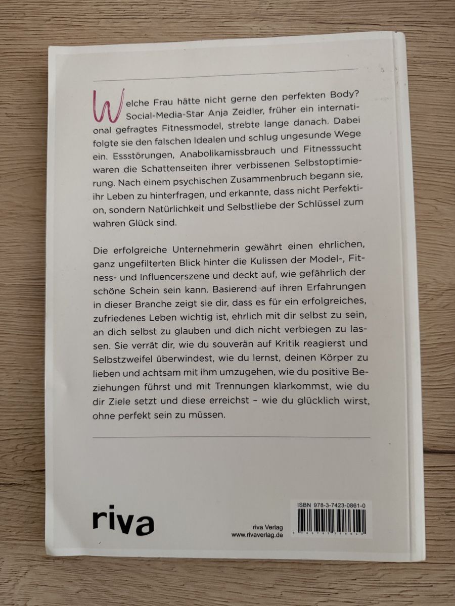 Libri: Buch: Sei glücklich nicht perfekt  – Nuovo (secondo la descrizione) da Schübelbach venduto da Sambodscha 1