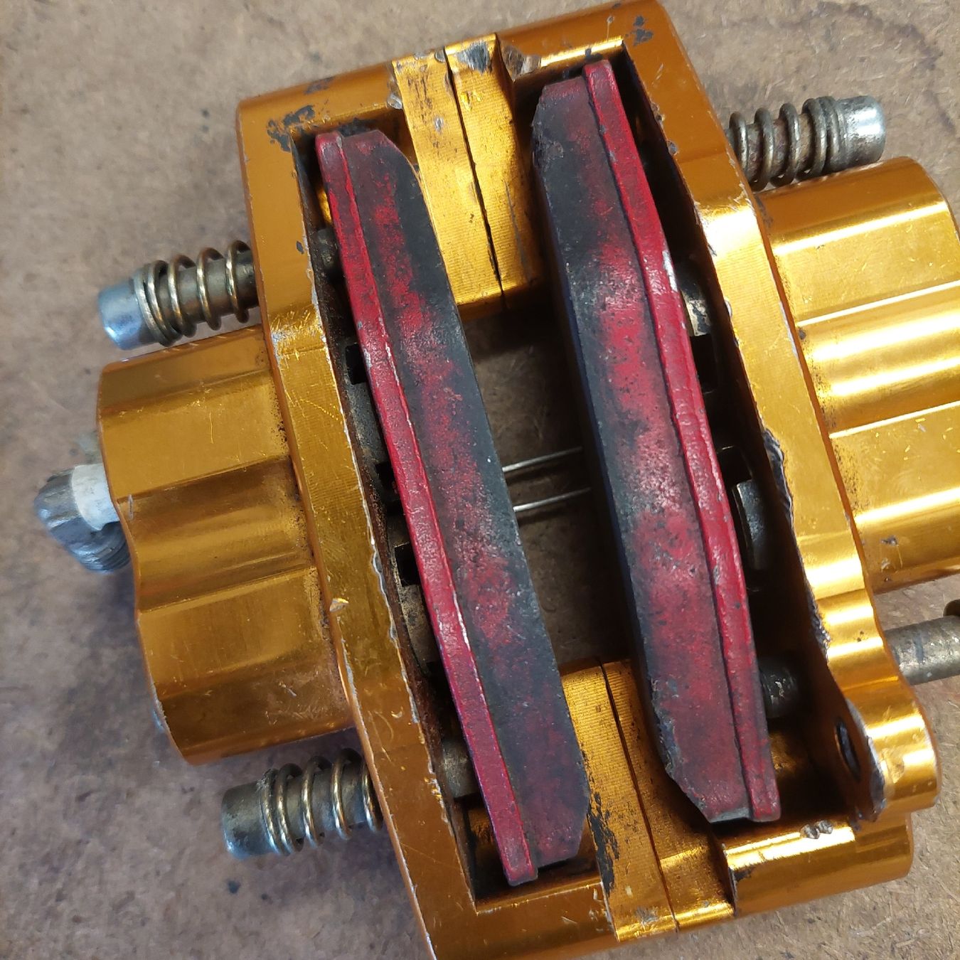 Swiss Hutless Go-Kart: Swiss Hutless Bremszange – Usato da Oberstetten venduto da lukas.gasser