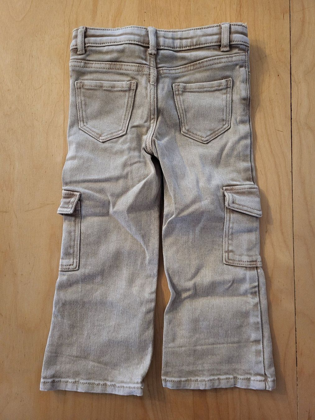 H&M Pantaloni: Coole H&M Cargo Hose, Gr. 98 – Usato da Urnäsch venduto da Rteppich