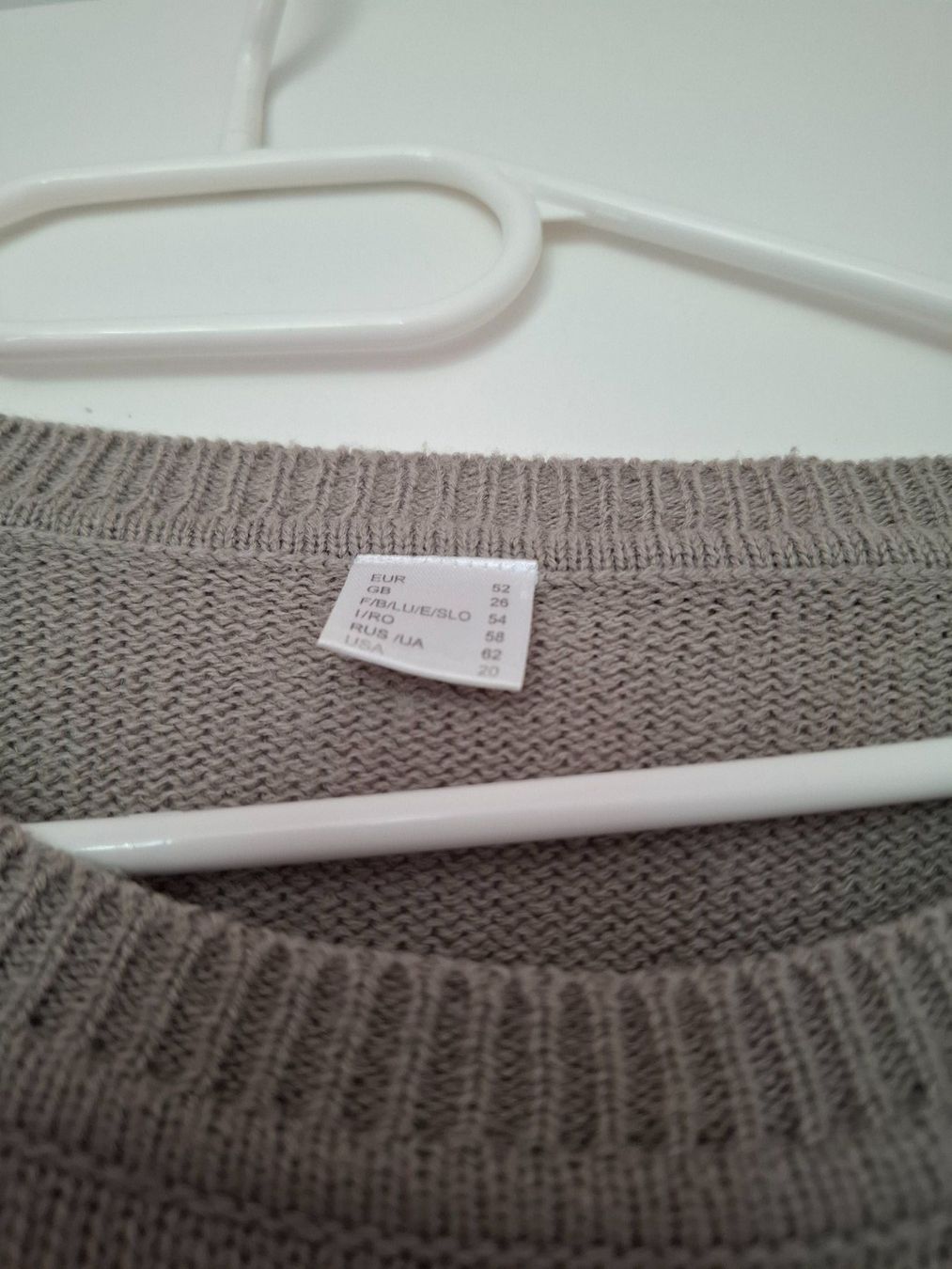 Pullover & Sweatshirts: Damen Pullover  Grösse 52 gebraucht – Gebraucht aus Roggwil BE von Konda 2