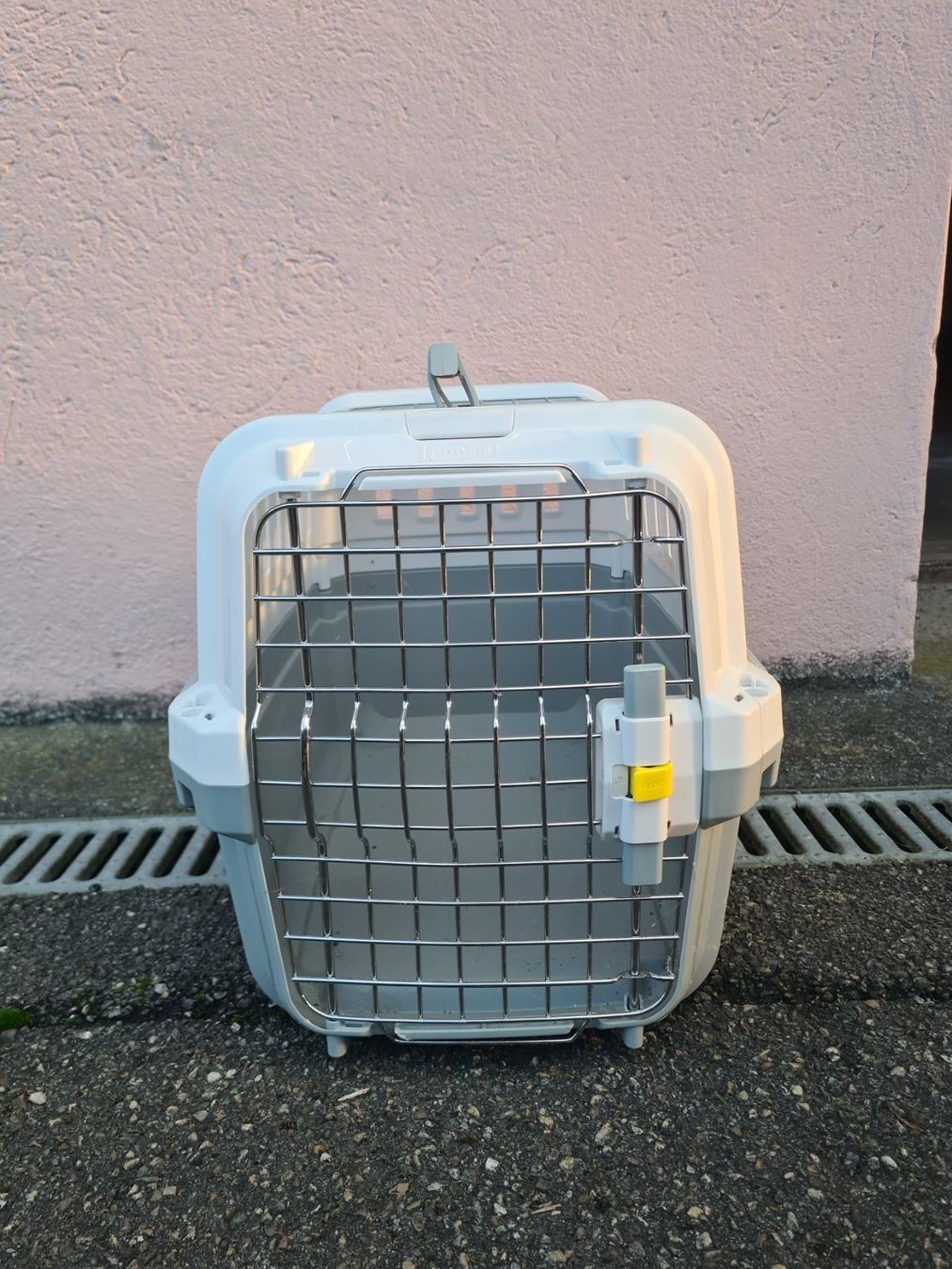 Liege- & Schlafplätze: Transportbox für Haustiere – Gebraucht aus Oftringen von Monika28. 2