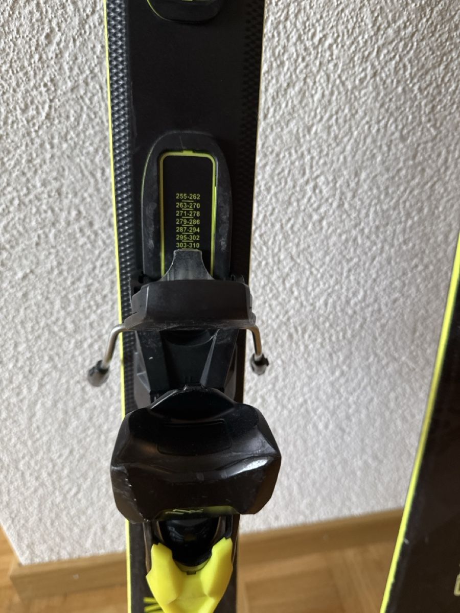 Head Skis: Head ski  – Gebraucht aus Göschenen von Lord.Raiden 2