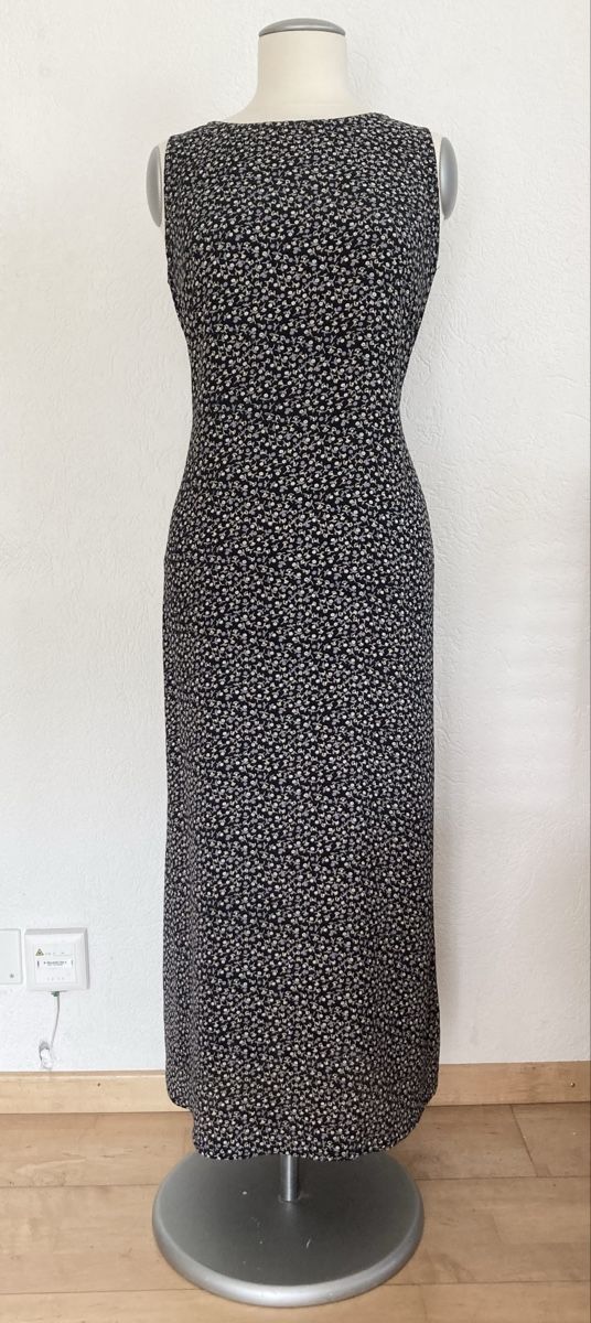 Kleider: ärmelloses bodenlanges SOMMERKLEID mit Blümchenmuster,  38 – Neu (gemäss Beschreibung) aus St.Gallen von Momo83 3