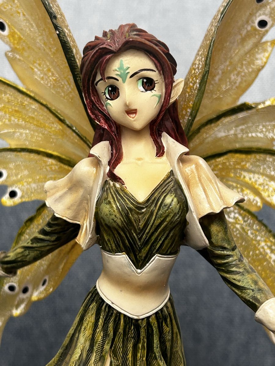 Statuette: Figurine fée ailes dorées robe verte – Usato da Cugy FR venduto da luc_7q2j 4