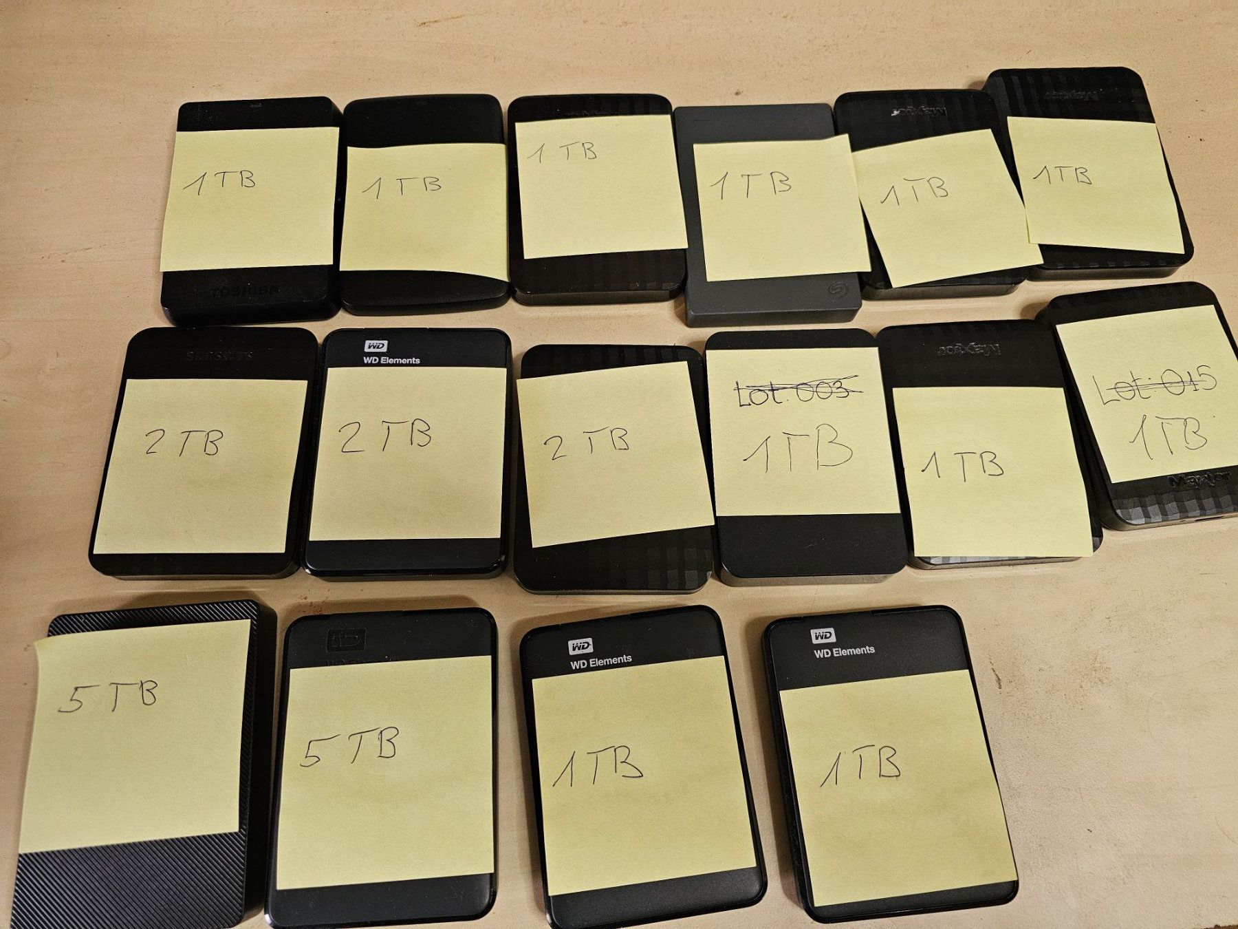 Dischi rigidi: Externe Festplatten HDD – Usato da Burgdorf venduto da weggu.666 4