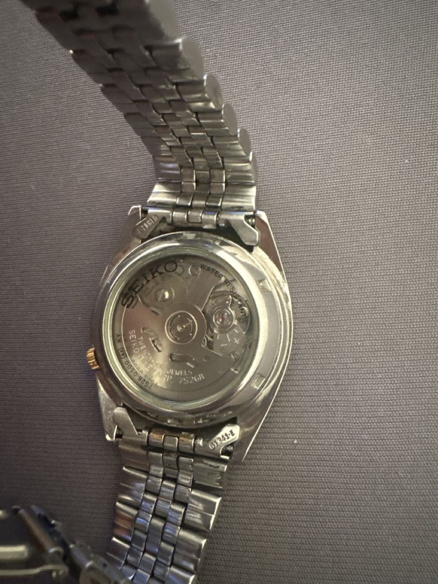 Seiko Orologi: Seiko 5 Automatic Two-Tone Watch - Great Condition! – Usato da Wil SG venduto da Carioca84 2