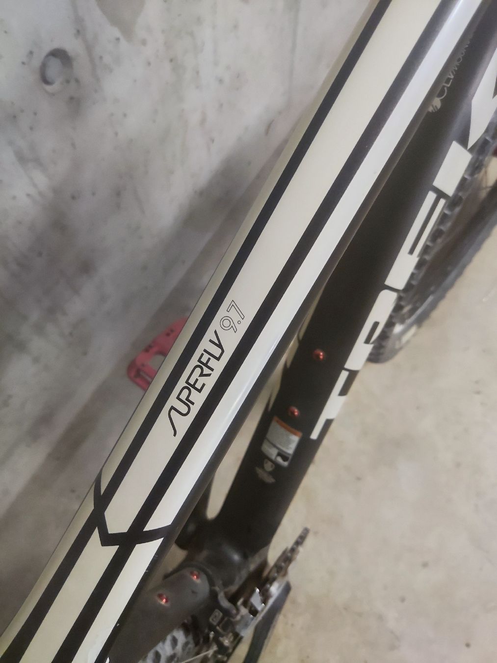Trek Vélos: TREK CARBON SUPERFLY 9.7 – D'occasion à Wetzikon ZH par JessterOID 2