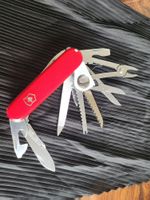 Grosses Victorinox Taschenmesser rot gebraucht