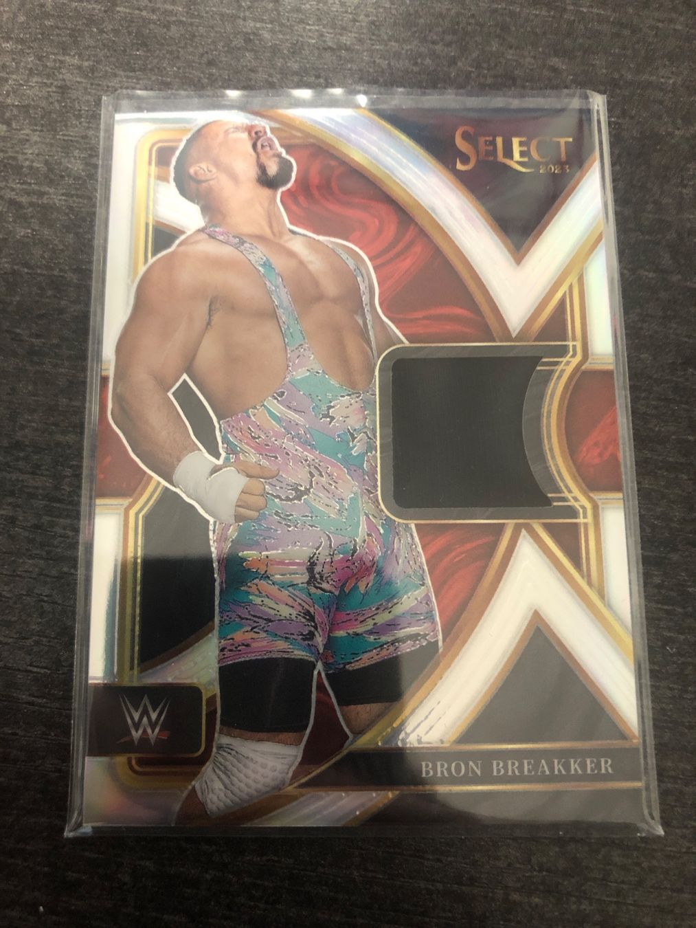 Topps Carte collezionabili: Panini Select WWE Bron Breakker Patch Silver – Usato da Wangenried venduto da Garagara