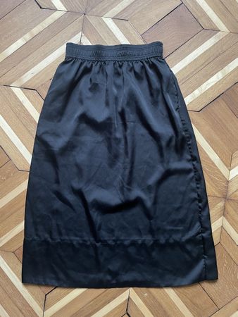 Schwarzer Satinrock H&M, Grösse 34