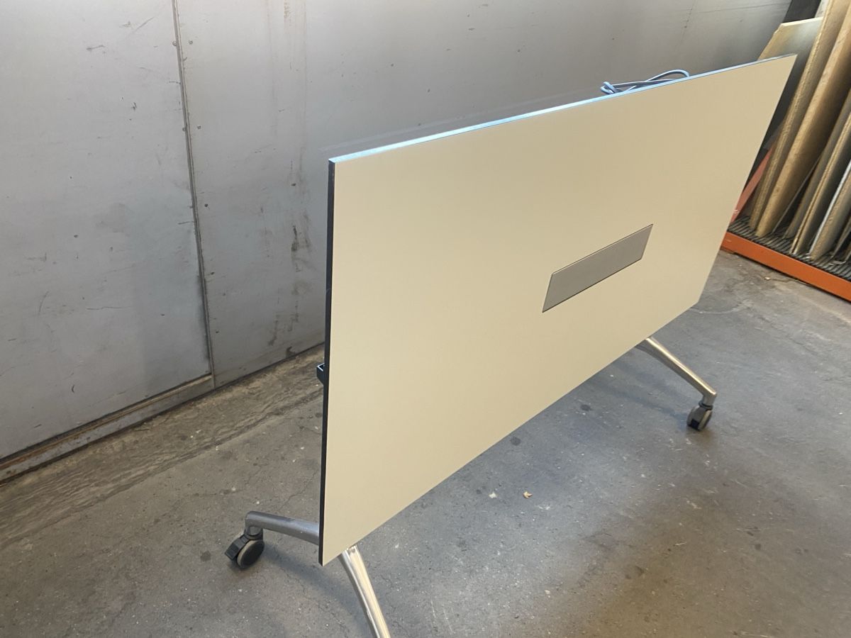 Tische: Zemp Klapptisch ab 1.- – Gebraucht aus Wabern von HK-Design 2