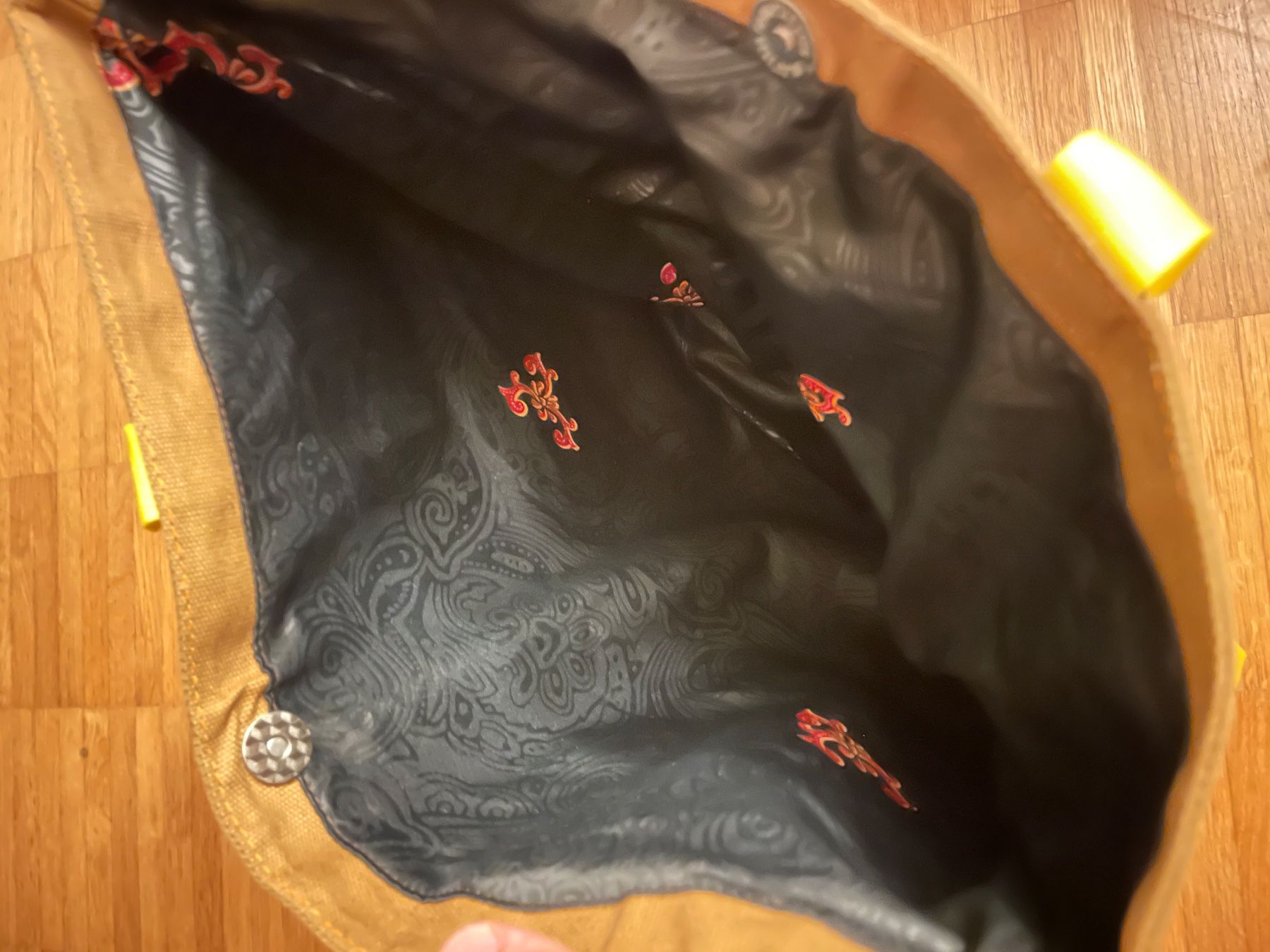 Taschen: Designtasche aus Yogjakarta – Neu (gemäss Beschreibung) aus Zürich von kibbutzluca 1