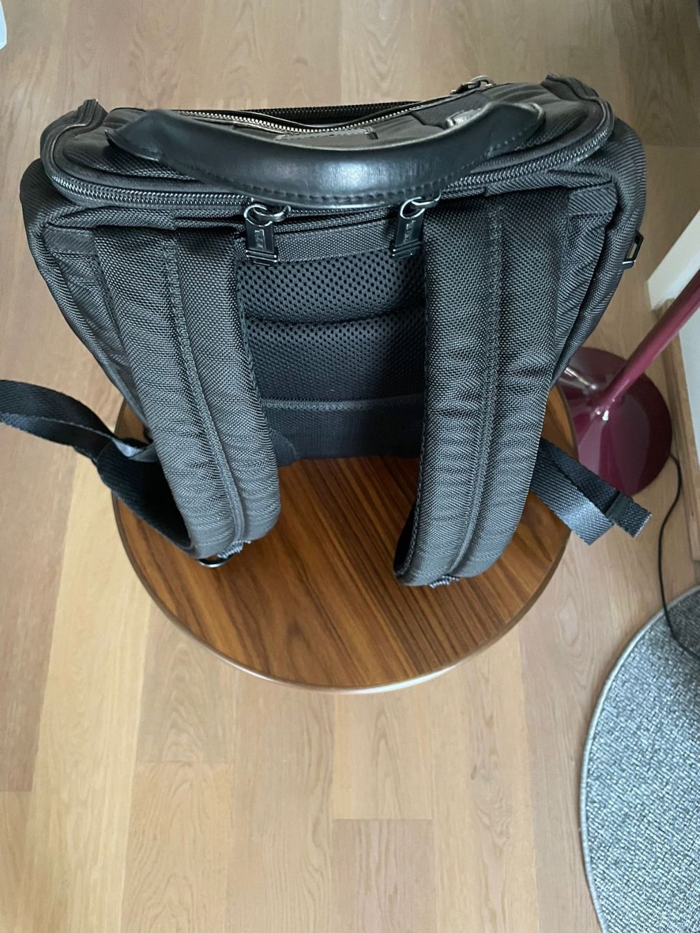 Tumi Zaini: TOP TUMI-Rucksack! Keinerlei Mängel – Usato da Zürich venduto da axe_k5cv 2
