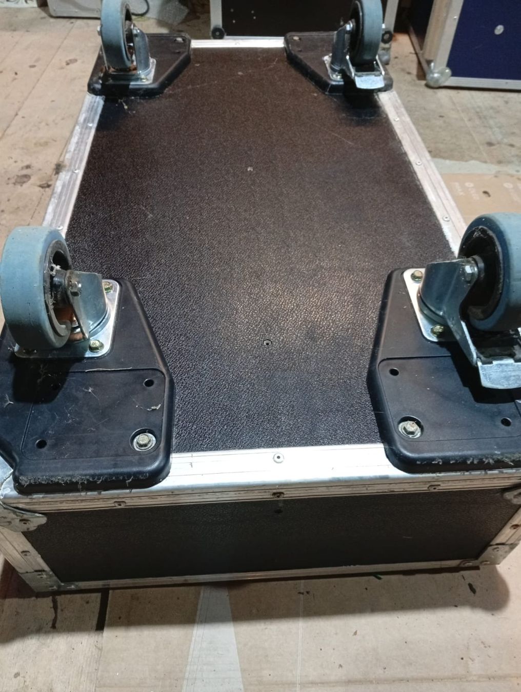 Casse di trasporto: Flight Case zu Verkaufen – Usato da Koppigen venduto da connect1 7