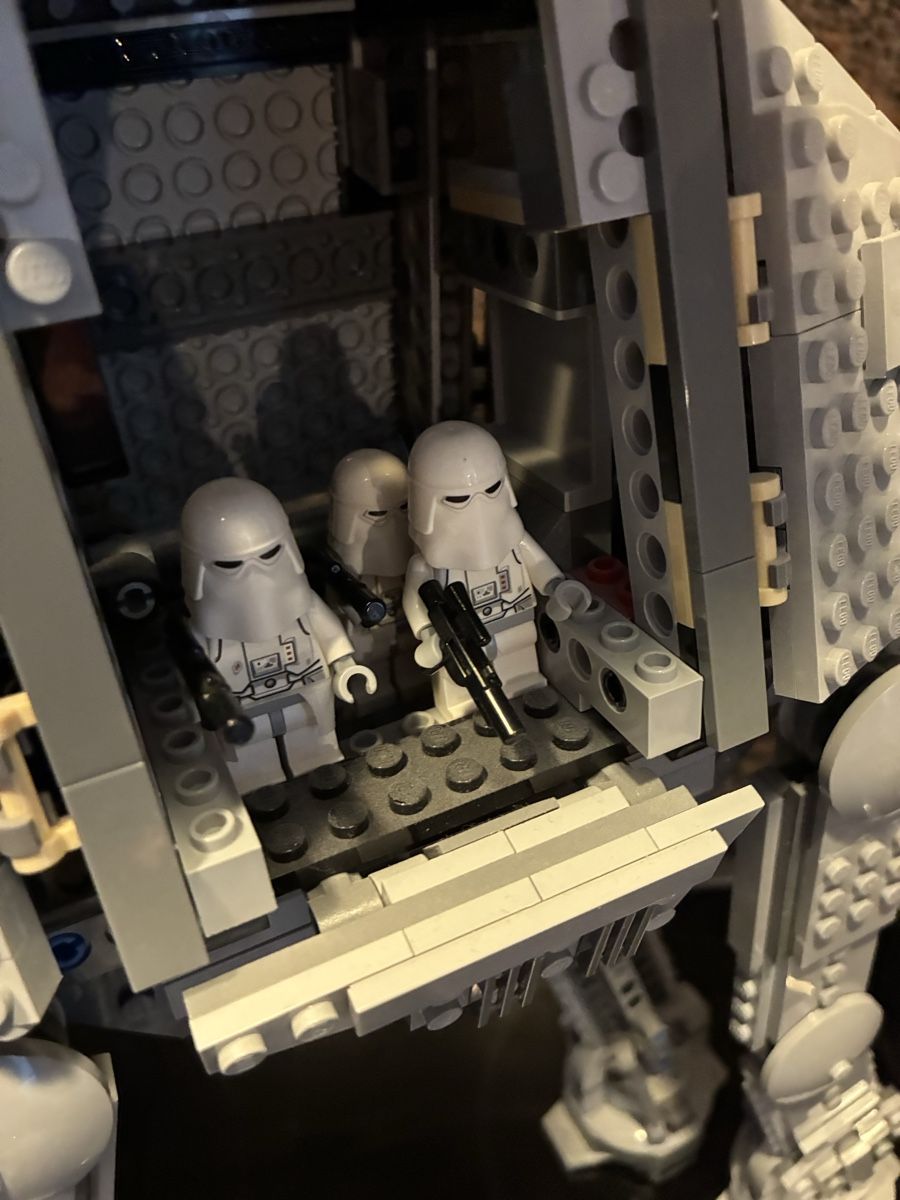 Jouets: Lego AT-AT Walker 75054  – D'occasion à sargans par Angamar 3