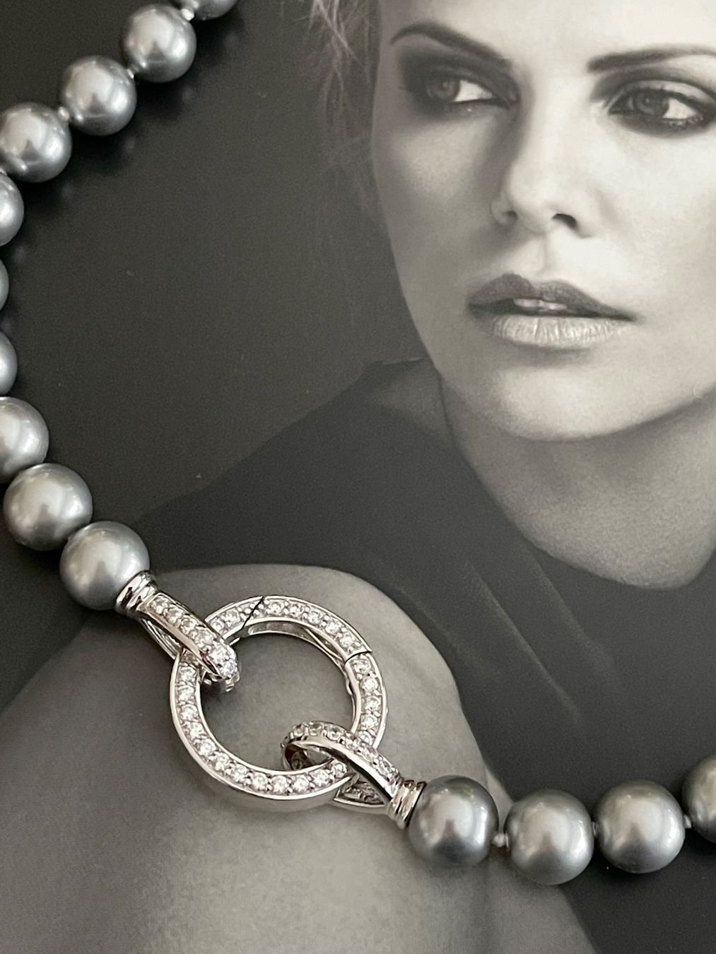 Catenine: Wunderschöne Kette mit Perlen – Usato da Winkel venduto da Luxtime 9