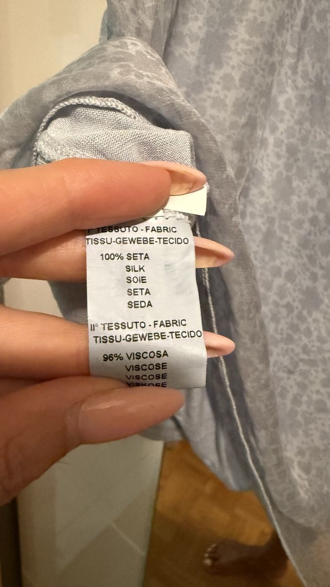 Tops: Damen Bluse 100% Seide light blue Grösse M – D'occasion à Zürich par Tramp1981 3