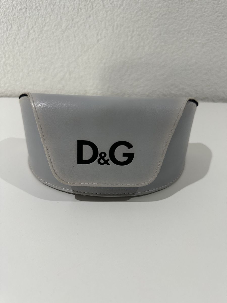 Dolce & Gabbana Autres vêtements & accessoires: Brillenetui D&G – D'occasion à Wallenwil par roberta.gr