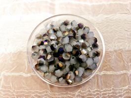 Glasschliffperlen 4mm 100stk   (nr171)