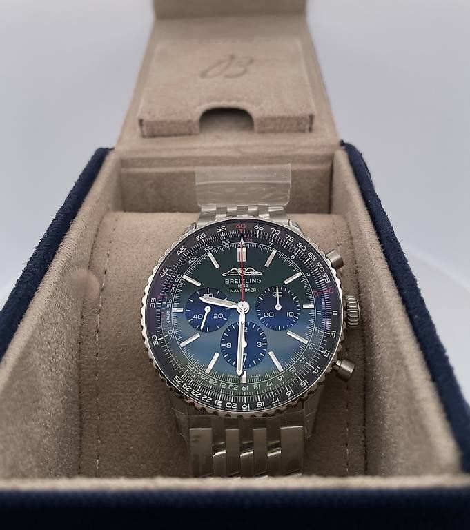 Breitling Orologi: Breitling Navitimer Chronograph Grün - AB0137241L1A1 – Usato da Wettingen venduto da eleganceshop 2