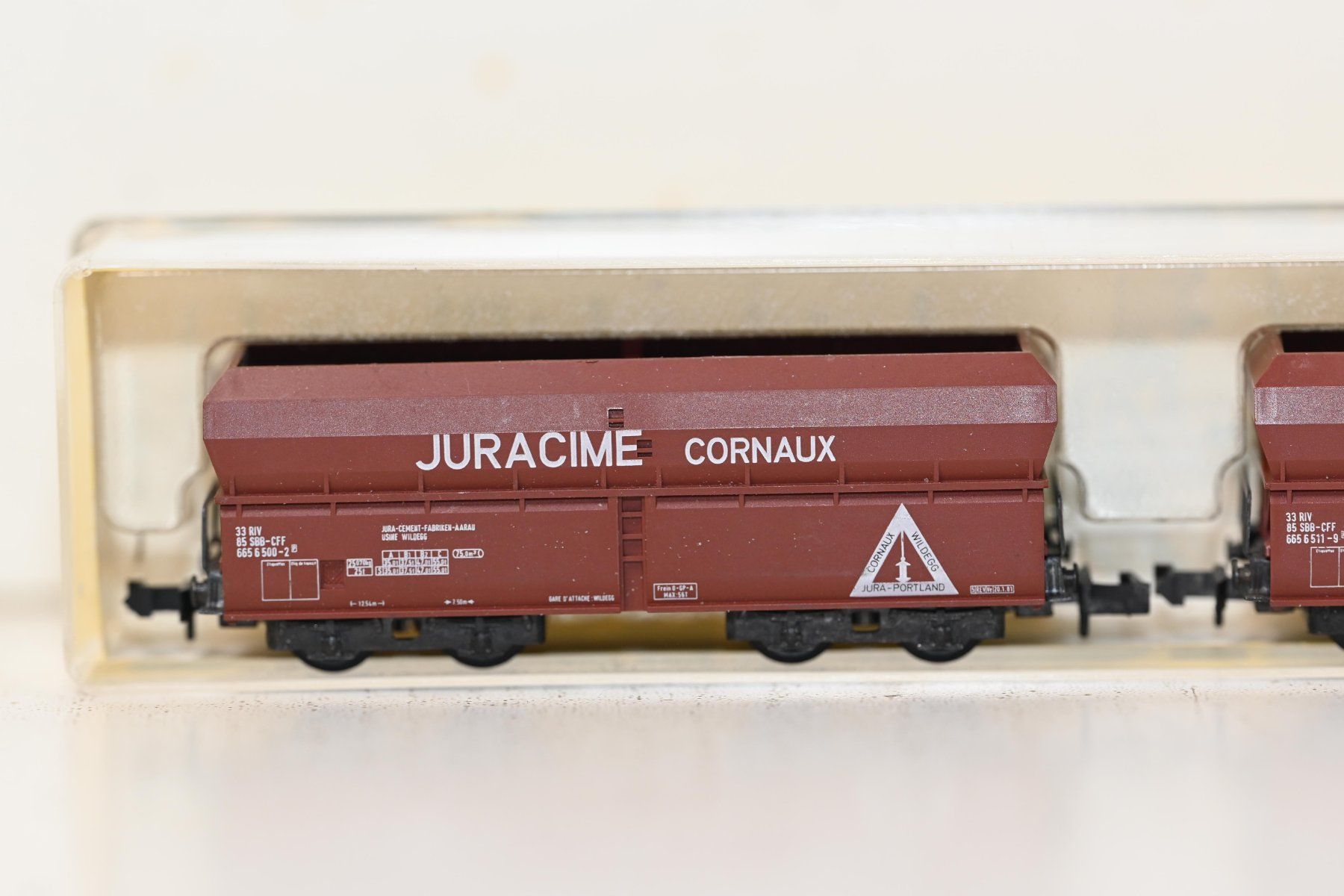 Trix Modellini di ferrovie: 2x Waggons Juracime Cornaux Minitrix Spur N mit OVP – Usato da Laupen ZH venduto da Zmoewe 1