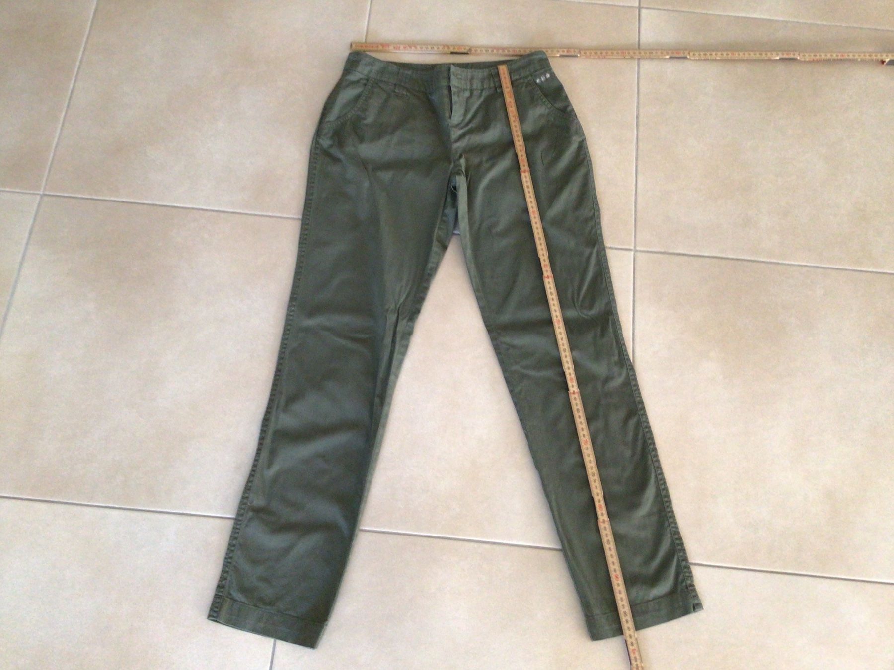 Pantaloni: Sommer Hose Khaki, ca. Gr. 38 – Usato da Frauenfeld venduto da Stehojen 4
