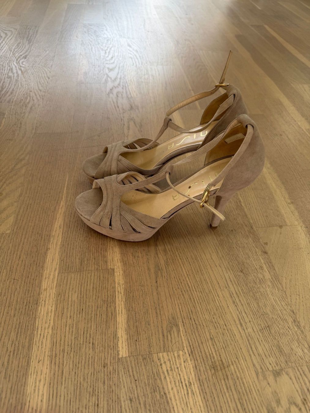 Unisa Chaussures femmes: Sandalette – D'occasion à Horgen par ker_fz9z 1