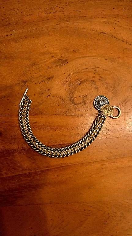 Bracelets: Bracelet argenté et blanc – D'occasion à Cheseaux-Lausanne par Ana_Gandarinho